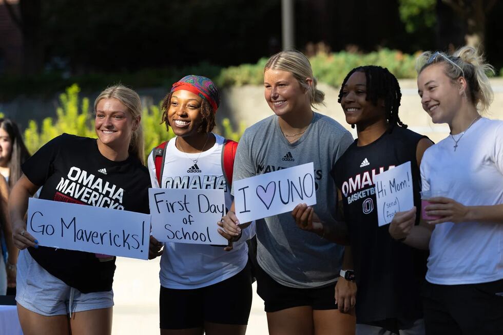UNO students on the first day of the Fall 2024 semester.